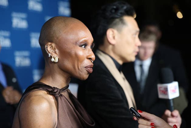 December 4, 2025, Santa Barbara, Ca, USA: Cynthia Erivo on the Red Carpet at the ritzy, oceanfront Ritz Carton Bacara resort for the Santa Barbara International Film Festival (SBIFF) fundraiser where she will be receiving the prestigious Kirk Douglas Award. Wicked director Jon Chu is being interviewed behind her. Santa Barbara USA - ZUMAk144 20251204_znp_k144_015 Copyright: xAmyxKatzx