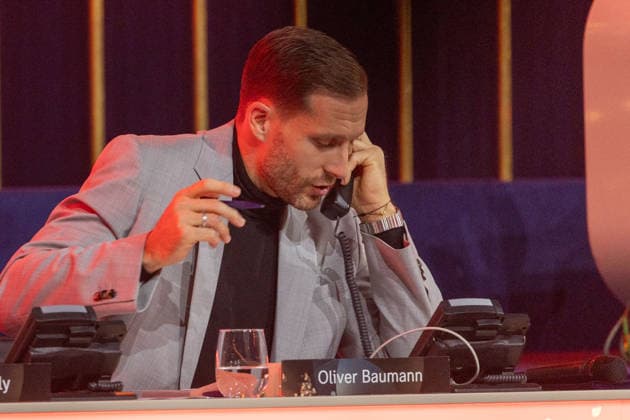 Offenburg National soccer goalkeeper Oliver Baumann on the donation hotline at the Giovanni Zarrella Donation Show on 05 12 2025 in Offenburg National soccer goalkeeper Oliver Baumann on the donation hotline at the Giovanni Zarrella Donation Show on 05 12 2025 in Offenburg Copyright: xEibner-Pressefoto GerhardxWingenx EP_GWR