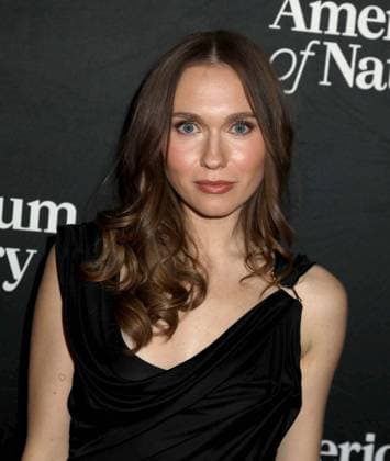 December 4, 2025, New York, New York, USA: SNL cast VERONICA SLOWIKOWSKA seen during the red carpet arrivals for American Museum of Natural History Ã¢â‚¬ËœThe Museum GalaÃ¢â‚¬â ¢ 2025 held at AMNH. New York USA - ZUMAk03_ 20251204_zaf_k03_127 Copyright: xNancyxKaszermanx
