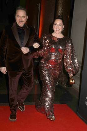 December 4, 2025, New York, New York, USA: Actors MELISSA MCCARTHY and her husband BEN FALCONE seen during the red carpet arrivals for American Museum of Natural History Ã¢â‚¬ËœThe Museum GalaÃ¢â‚¬â ¢ 2025 held at AMNH. New York USA - ZUMAk03_ 20251204_zaf_k03_136 Copyright: xNancyxKaszermanx