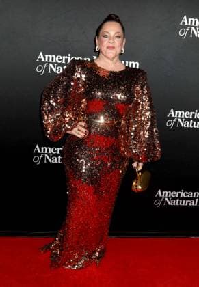 December 4, 2025, New York, New York, USA: Actor MELISSA MCCARTHY seen during the red carpet arrivals for American Museum of Natural History Ã¢â‚¬ËœThe Museum GalaÃ¢â‚¬â ¢ 2025 held at AMNH. New York USA - ZUMAk03_ 20251204_zaf_k03_139 Copyright: xNancyxKaszermanx