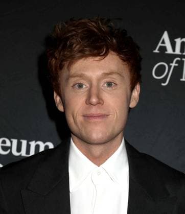 December 4, 2025, New York, New York, USA: SNL cast BEN MARSHALL seen during the red carpet arrivals for American Museum of Natural History Ã¢â‚¬ËœThe Museum GalaÃ¢â‚¬â ¢ 2025 held at AMNH. New York USA - ZUMAk03_ 20251204_zaf_k03_064 Copyright: xNancyxKaszermanx