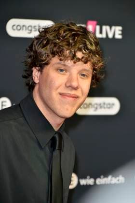 ABBbielefeld Zartmann Saenger as a guest on the red carpet at the WDR Music Award 1 Live Krone in the Lokschuppen Bielefeld on 04 12 2025 NRW Germany