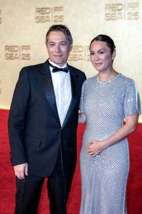 Red Sea Film Festival Opening Ceremony - Jeddah Sean Baker and wife Samantha Quan arrive for the opening ceremony of the 5th edition of the Red Sea Film Festival in Jeddah, Saudi Arabia, on December 4, 2025. Photo by Balkis Press ABACAPRESS.COM Jeddah Saudi Arabia  Copyright: xBalkisxPress ABACAx