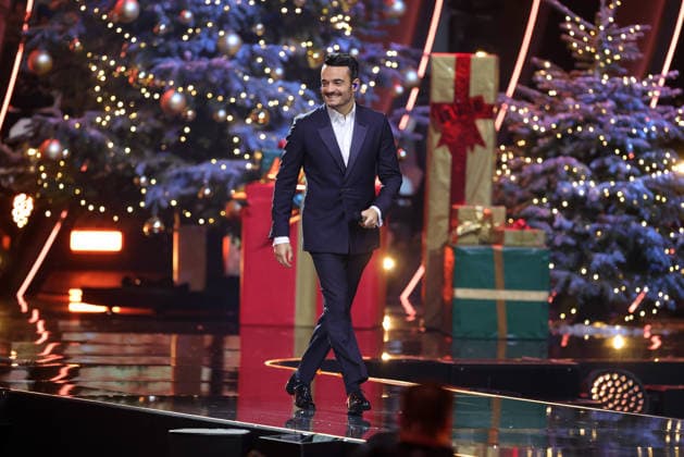 Die große Weihnachtsshow 2025 Moderator Giovanni Zarrella Die große Weihnachtsshow präsentiert von Giovanni Zarrella ZDF Live Sendung vom 04 12 2025 in der Baden Arena Offenburg Offenburg, Baden Württemberg, Germany