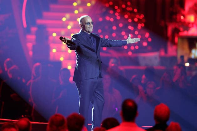 The Great Christmas Show 2025 Eros Ramazzotti Italian pop singer, songwriter and music producer The Great Christmas Show presented by Giovanni Zarrella ZDF Live broadcast from 04 12 2025 in the Baden Arena Offenburg Offenburg, Baden Württemberg, Germany