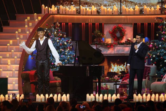 The Great Christmas Show 2025 Presenter Giovanni Zarrella with Louis Philippson Pianist and Opus Klassik Winner 2025 The Great Christmas Show presented by Giovanni Zarrella ZDF Live broadcast from 04 12 2025 in the Baden Arena Offenburg Offenburg, Baden Württemberg, Germany