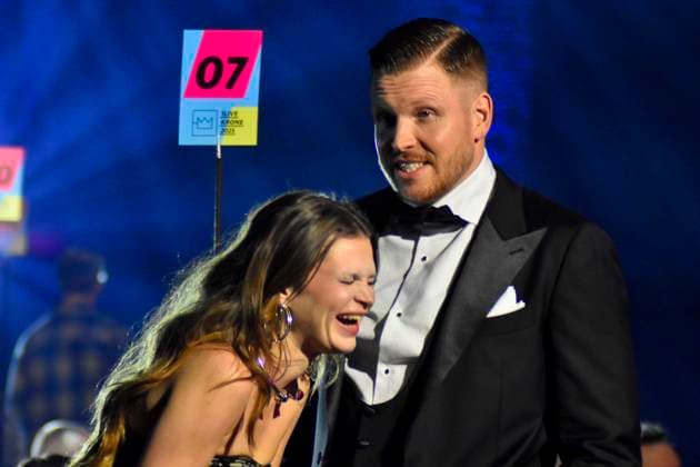 ABBbielefeld Finch, Nils Wehowsky , Ikkimel, Melina Gaby Strauß Strauss on the show Behne at the award ceremony of the WDR Music Prize 1 Live Krone at the Lokschuppen Bielefeld on 04 12 2025 NRW Germany