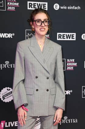 Salma Ben Mansour at the 26 award ceremony of the 1Live Krone 2025 in the Lokschuppen Bielefeld, 04 12 2025 geislerfp_krone2025_5383