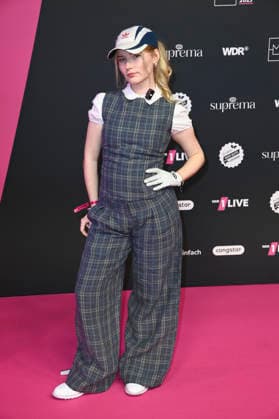 Francesca Dougan at the 26 award ceremony of the 1Live Krone 2025 in the Lokschuppen Bielefeld, 04 12 2025 geislerfp_krone2025_5441