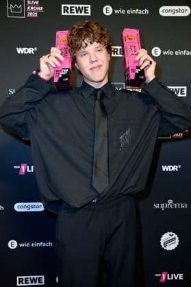 Zartmann at the 26 award ceremony of the 1Live Krone 2025 in the Lokschuppen Bielefeld, 04 12 2025 geislerfp_krone2025_5978