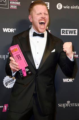 Finch at the 26 award ceremony of the 1Live Krone 2025 in the Lokschuppen Bielefeld, 04 12 2025 geislerfp_krone2025_6137