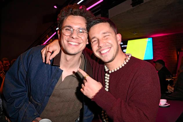 Kamrad and Nico Santos at the 26 award ceremony of the 1Live Krone 2025 in the Lokschuppen Bielefeld, 04 12 2025 geislerfp_krone2025_6214