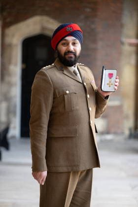 Investitures Captain Jagjit Sohal OBE Chair, WW1 Sikh Memorial Fund. For services to the Commemoration of Commonwealth Soldiers who served Great Britain. St James Palace, London 5th December 2025, Credit:Tony Kershaw SWNS Avalon  Copyright: xTonyxKershawx xSWNSx xAvalonx 1056706323