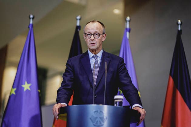 Friedrich Merz (CDU), Bundeskanzler, aufgenommen im Rahmen eines Pressestatements nach der Abstimmung ueber das Rentenpaket im Deutschen Bundestag in Berlin, 05.12.2025. Berlin Deutschland *** Friedrich Merz CDU , Federal Chancellor, recorded during a press statement after the vote on the pension package in the German Bundestag in Berlin, 05 12 2025 Berlin Germany Copyright: xFlorianxGaertnerx