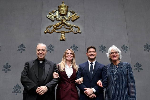 December 5, 2025, Vatican City, Rome, Vatican: Press conference for the Concert with the Poor. Pictured are Serena Autieri, Father Marco Frisina, Michael Buble, and Christiane Murray. Vatican City, Dec 5th, 2025 Vatican City Vatican  - ZUMAa289 20251205_zia_a289_097 Copyright: xMariaxLauraxAntonelli Agfx