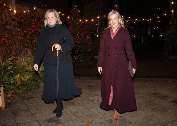 The ˜Together At Christmas™ Carol Service The Prince and Princess of Wales and other Members of the Royal Family attend the fifth ˜Together At Christmas™ Carol Service at Westminster Abbey, London, UK, on the 5th December 2025. Picture by Chris Jackson WPA-Pool London Westminster Abbey London United Kingdom  WHA-0806