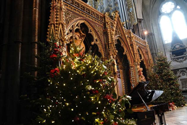 Together At Christmas carol service 2025 The grand piano inside the Abbey ahead of the Together At Christmas carol service at Westminster Abbey in London. Picture date: Friday December 5, 2025., Credit:Aaron Chown Avalon UK, London  Copyright: xAaronxChownx xAvalonx 1056771526