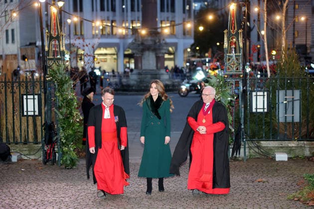 Members Of The Royal Family Attend The Together At Christmas Carol Service LONDON, ENGLAND - DECEMBER 05: Paul Baumann CBE LVO, Catherine, Princess of Wales and Dean of Westminster, the Very Reverend Dr David Hoyle attend the Together At Christmas Carol Service at Westminster Abbey on December 05, 2025 in London, England. Led by The Princess and supported by The Royal Foundation, the annual event offered a chance to pause and reflect on the values of love, compassion, and the connections we share. The service also highlighted remarkable individuals from across the UK who have demonstrated extraordinary kindness, empathy, and support within their communities., Credit:Chris Jackson Avalon United Kingdom, England, London, Westminster Ab  Copyright: xChrisxJacksonx xAvalonx 1056771810