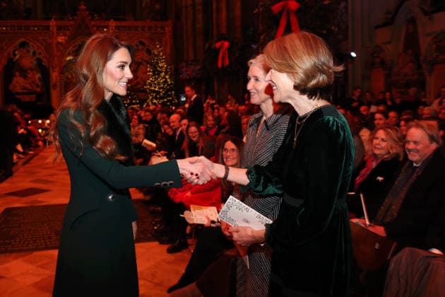 Members Of The Royal Family Attend The Together At Christmas Carol Service LONDON, ENGLAND - DECEMBER 05: Catherine, Princess of Wales speaks with guests at the Together At Christmas Carol Service at Westminster Abbey on December 05, 2025 in London, England. Led by The Princess and supported by The Royal Foundation, the annual event offered a chance to pause and reflect on the values of love, compassion, and the connections we share. The service also highlighted remarkable individuals from across the UK who have demonstrated extraordinary kindness, empathy, and support within their communities., Credit:Chris Jackson Avalon United Kingdom, England, London, Westminster Abbey Copyright: xChrisxJacksonx xAvalonx 1056773175