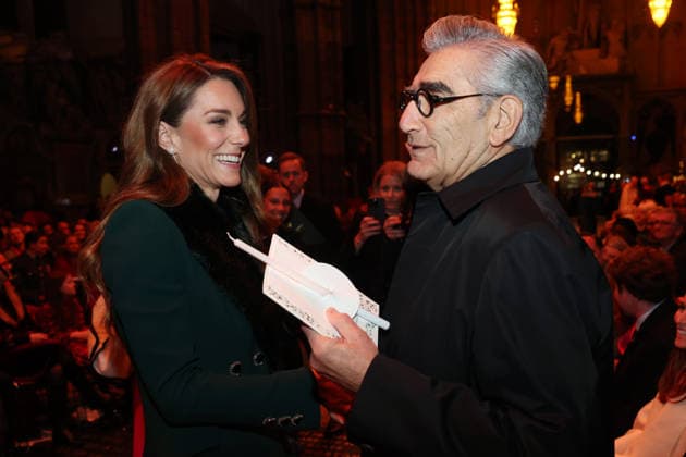 Members Of The Royal Family Attend The Together At Christmas Carol Service LONDON, ENGLAND - DECEMBER 05: Catherine, Princess of Wales speaks with Eugene Levy at the Together At Christmas Carol Service at Westminster Abbey on December 05, 2025 in London, England. Led by The Princess and supported by The Royal Foundation, the annual event offered a chance to pause and reflect on the values of love, compassion, and the connections we share. The service also highlighted remarkable individuals from across the UK who have demonstrated extraordinary kindness, empathy, and support within their communities., Credit:Chris Jackson Avalon United Kingdom, England, London, Westminster Abbey Copyright: xChrisxJacksonx xAvalonx 1056773819