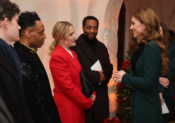 The Together At Christmas Carol Service Catherine, Princess of Wales, speaks to Kate Winslet at the fifth ˜Together At Christmas™ Carol Service at Westminster Abbey, London, UK, 05 December 2025., Credit:Andrew Parsons Kensington Palace Avalon United Kingdom, England, London  Copyright: xAndrewxParsonsx xKensingtonxPalacex xAvalonx 1056773787