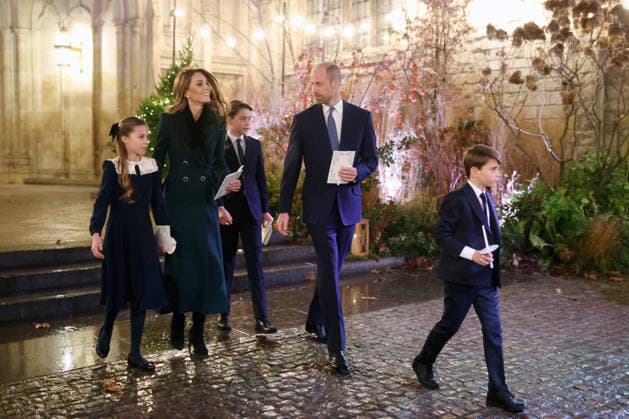 The ˜Together At Christmas™ Carol Service The Prince and Princess of Wales and other Members of the Royal Family attend the fifth ˜Together At Christmas™ Carol Service at Westminster Abbey, London, UK, on the 5th December 2025. Picture by Chris Jackson WPA-Pool London Westminster Abbey London United Kingdom  WHA-0806
