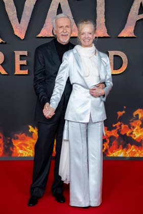 « Avatar: Fire And Ash » European Premiere - Paris James Cameron and Suzy Amis Cameron attends the Avatar: Fire And Ash European Premiere on December 05, 2025 in Boulogne-Billancourt, near Paris, France. Photo by Eliot Blondet ABACAPRES.COM Paris France France  Copyright: xBlondetxEliot ABACAx
