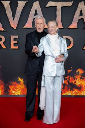 « Avatar: Fire And Ash » European Premiere - Paris James Cameron and Suzy Amis Cameron attends the Avatar: Fire And Ash European Premiere on December 05, 2025 in Boulogne-Billancourt, near Paris, France. Photo by Eliot Blondet ABACAPRES.COM Paris France France  Copyright: xBlondetxEliot ABACAx