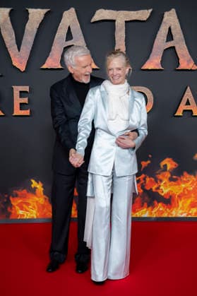 « Avatar: Fire And Ash » European Premiere - Paris James Cameron and Suzy Amis Cameron attends the Avatar: Fire And Ash European Premiere on December 05, 2025 in Boulogne-Billancourt, near Paris, France. Photo by Eliot Blondet ABACAPRES.COM Paris France France  Copyright: xBlondetxEliot ABACAx