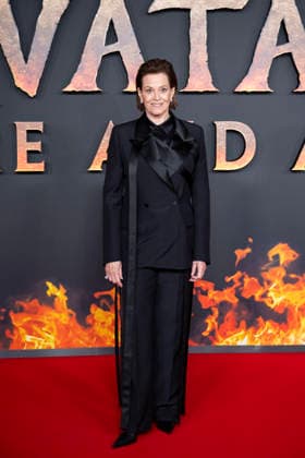 « Avatar: Fire And Ash » European Premiere - Paris Sigourney Weaver attends the Avatar: Fire And Ash European Premiere on December 05, 2025 in Boulogne-Billancourt, near Paris, France. Photo by Eliot Blondet ABACAPRES.COM Paris France France  Copyright: xBlondetxEliot ABACAx