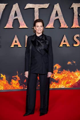 « Avatar: Fire And Ash » European Premiere - Paris Sigourney Weaver attends the Avatar: Fire And Ash European Premiere on December 05, 2025 in Boulogne-Billancourt, near Paris, France. Photo by Eliot Blondet ABACAPRES.COM Paris France France  Copyright: xBlondetxEliot ABACAx