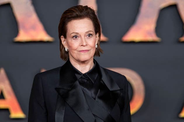 « Avatar: Fire And Ash » European Premiere - Paris Sigourney Weaver attends the Avatar: Fire And Ash European Premiere on December 05, 2025 in Boulogne-Billancourt, near Paris, France. Photo by Eliot Blondet ABACAPRES.COM Paris France France  Copyright: xBlondetxEliot ABACAx