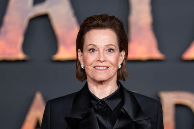 « Avatar: Fire And Ash » European Premiere - Paris Sigourney Weaver attends the Avatar: Fire And Ash European Premiere on December 05, 2025 in Boulogne-Billancourt, near Paris, France. Photo by Eliot Blondet ABACAPRES.COM Paris France France  Copyright: xBlondetxEliot ABACAx