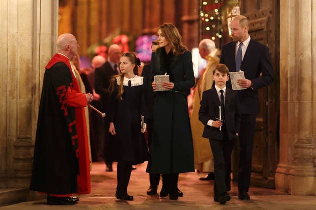 . 05 12 2025. London, United Kingdom. Prince William and Kate Middleton , the Prince and Princess of Wales, with their children Prince George, Princess Charlotte and Prince Louis at the Together at Christmas carol service at Westminster Abbey in London.  xPicturexbyxxi-Imagesx xPoolx IIM-26438-0065