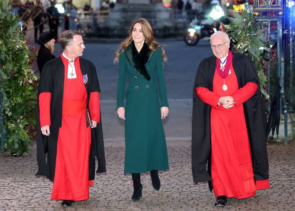 . 05 12 2025. London, United Kingdom. Prince William and Kate Middleton , the Prince and Princess of Wales, with their children Prince George, Princess Charlotte and Prince Louis at the Together at Christmas carol service at Westminster Abbey in London.  xPicturexbyxxi-Imagesx xPoolx IIM-26438-0068