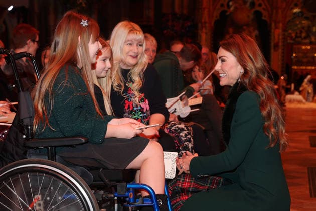. 05 12 2025. London, United Kingdom. Prince William and Kate Middleton , the Prince and Princess of Wales, with their children Prince George, Princess Charlotte and Prince Louis at the Together at Christmas carol service at Westminster Abbey in London.  xPicturexbyxxi-Imagesx xPoolx IIM-26438-0075