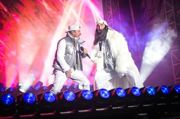 04 12 2025, Schladming, AUT, On the road in Styria, Ski Opening 2025, concert, in the picture Backstreet Boys, feature, overview, Planai Stadium, feature, fan, concert,