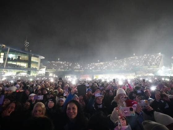 04 12 2025, Schladming, AUT, On the road in Styria, Ski Opening 2025, concert, in the picture Backstreet Boys, feature, overview, Planai Stadium, feature, fan, concert,