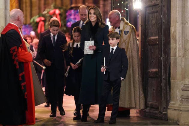 Members Of The Royal Family Attend The Together At Christmas Carol Service LONDON, ENGLAND - DECEMBER 05: Prince George of Wales, Prince William, Prince of Wales, Princess Charlotte of Wales, Catherine, Princess of Wales and Prince Louis of Wales depart from the Together At Christmas Carol Service at Westminster Abbey on December 05, 2025 in London, England. Led by The Princess and supported by The Royal Foundation, the annual event offered a chance to pause and reflect on the values of love, compassion, and the connections we share. The service also highlighted remarkable individuals from across the UK who have demonstrated extraordinary kindness, empathy, and support within their communities., Credit:Chris Jackson Avalon United Kin  Copyright: xChrisxJacksonx xAvalonx 1056827952