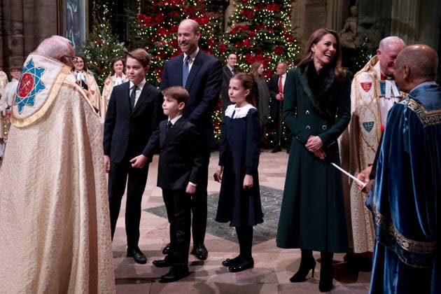 Together At Christmas carol service 2025 The Prince and Princess of Wales and their children Prince George, Prince Louis (centre) and Princess Charlotte arrive for the Together At Christmas carol service at Westminster Abbey in London. Picture date: Friday December 5, 2025., Credit:Aaron Chown Avalon UK, London  Copyright: xAaronxChownx xAvalonx 1056828180