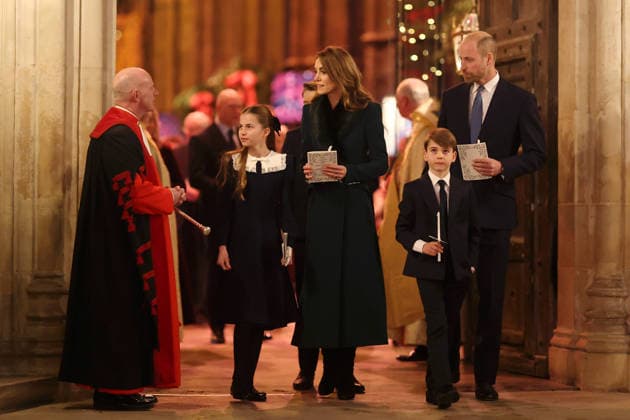 Members Of The Royal Family Attend The Together At Christmas Carol Service LONDON, ENGLAND - DECEMBER 05: Princess Charlotte of Wales, Prince George of Wales, Catherine, Princess of Wales, Prince William, Prince of Wales, and Prince Louis of Wales depart from the Together At Christmas Carol Service at Westminster Abbey on December 05, 2025 in London, England. Led by The Princess and supported by The Royal Foundation, the annual event offered a chance to pause and reflect on the values of love, compassion, and the connections we share. The service also highlighted remarkable individuals from across the UK who have demonstrated extraordinary kindness, empathy, and support within their communities., Credit:Chris Jackson Avalon United Ki  Copyright: xChrisxJacksonx xAvalonx 1056828416