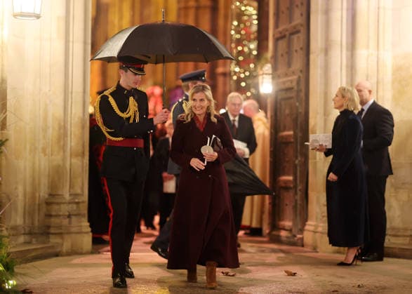 Members Of The Royal Family Attend The Together At Christmas Carol Service LONDON, ENGLAND - DECEMBER 05: Sophie, Duchess of Edinburgh departs from the Together At Christmas Carol Service at Westminster Abbey on December 05, 2025 in London, England. Led by The Princess and supported by The Royal Foundation, the annual event offered a chance to pause and reflect on the values of love, compassion, and the connections we share. The service also highlighted remarkable individuals from across the UK who have demonstrated extraordinary kindness, empathy, and support within their communities., Credit:Chris Jackson Avalon United Kingdom, England, London, Westminster Abbey  Copyright: xChrisxJacksonx xAvalonx 1056828475