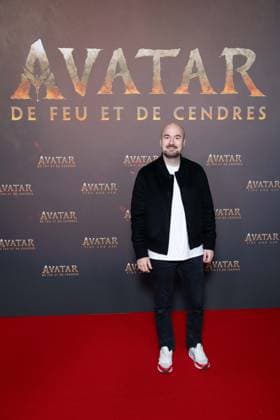 Avatar: Fire And Ash European Premiere Guest and VIP - Paris AJ French comedian and actor Kyan Khojandi attends the Avatar: Fire And Ash European Premiere on December 5, 2025 at the Seine Musicale in Boulogne-Billancourt, near Paris, France. Photo by Alexis Jumeau ABACAPRESS.COM Paris France  Copyright: xJumeauxAlexis ABACAx