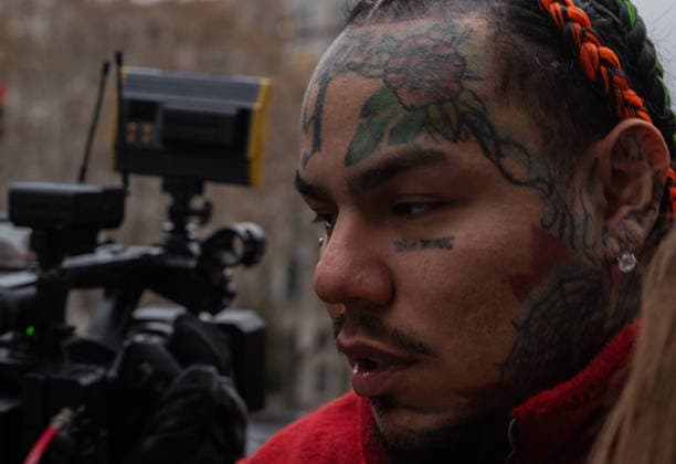 December 5, 2025, New York, New York, USA: Rapper Tekashi69 whose legal name is Daniel Hernandez is sentenced to three months in prison by a federal court judge for repeatedly violating the terms of his probation after being released from prison in 2020 after serving two years for racketeering charges related to a criminal organization he had been a member of. New York USA - ZUMAl171 20251205_znp_l171_026 Copyright: xEdnaxLeshowitzx