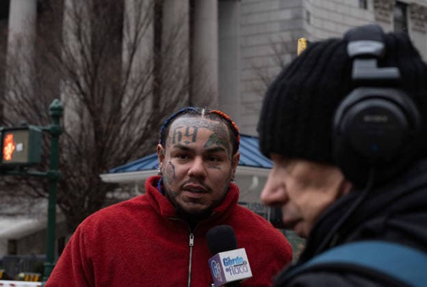 December 5, 2025, New York, New York, USA: Rapper Tekashi69 whose legal name is Daniel Hernandez is sentenced to three months in prison by a federal court judge for repeatedly violating the terms of his probation after being released from prison in 2020 after serving two years for racketeering charges related to a criminal organization he had been a member of. New York USA - ZUMAl171 20251205_znp_l171_028 Copyright: xEdnaxLeshowitzx