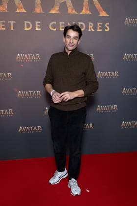 Avatar: Fire And Ash European Premiere Guest and VIP - Paris AJ French TV host Julian Bugier attends the Avatar: Fire And Ash European Premiere on December 5, 2025 at the Seine Musicale in Boulogne-Billancourt, near Paris, France. Photo by Alexis Jumeau ABACAPRESS.COM Paris France  Copyright: xJumeauxAlexis ABACAx