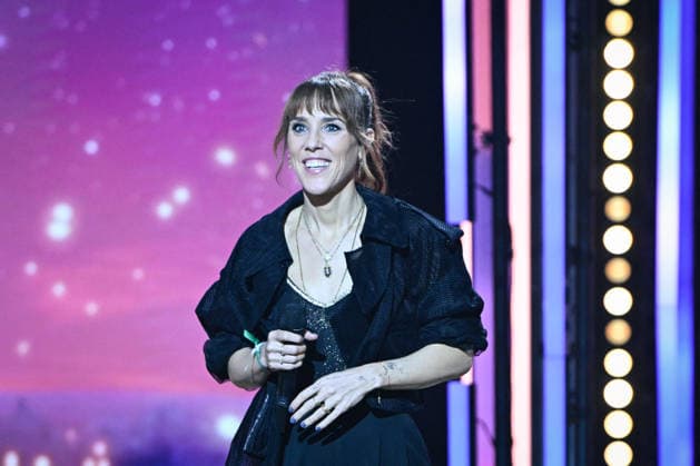 The Telethon show in Paris FA French songer Zaz performs during the Telethon show on France Television in Paris on December 5, 2025. Photo by Firas Abdullah ABACAPRESS.COM Paris Ile-de-France France  Copyright: xAbdullahxFiras ABACAx