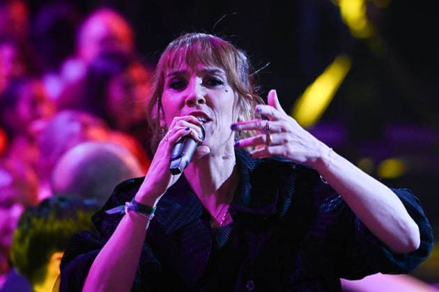 The Telethon show in Paris FA French songer Zaz performs during the Telethon show on France Television in Paris on December 5, 2025. Photo by Firas Abdullah ABACAPRESS.COM Paris Ile-de-France France  Copyright: xAbdullahxFiras ABACAx