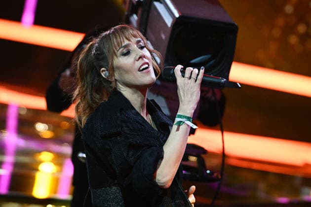 The Telethon show in Paris FA French songer Zaz performs during the Telethon show on France Television in Paris on December 5, 2025. Photo by Firas Abdullah ABACAPRESS.COM Paris Ile-de-France France  Copyright: xAbdullahxFiras ABACAx